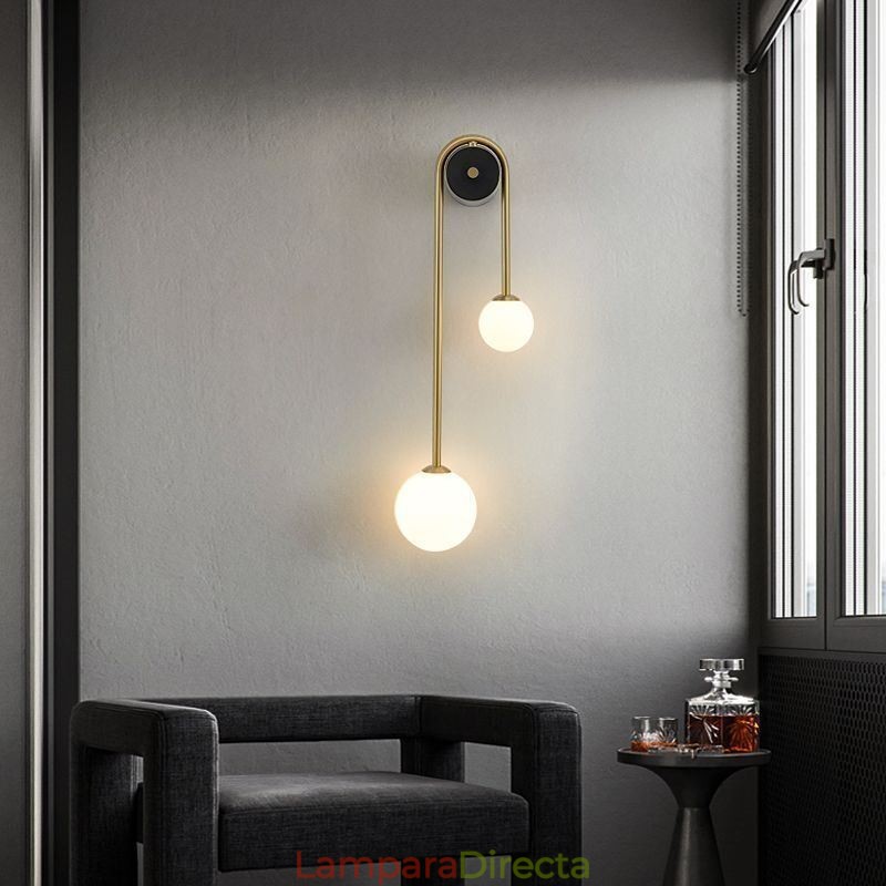 Aplique de pared de vidrio con forma de globo, iluminación moderna de latón.