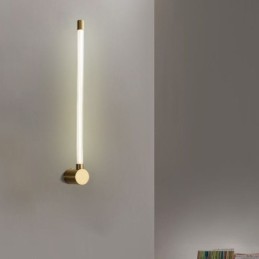 Aplique de pared moderno de tira acrílica de latón