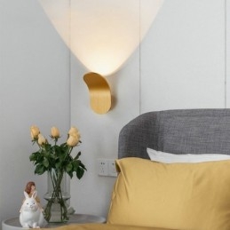 Lámpara de pared minimalista de aluminio