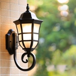 Aplique de pared europeo retro para exteriores, de un solo cabezal, resistente al agua, de vidrio esmerilado.