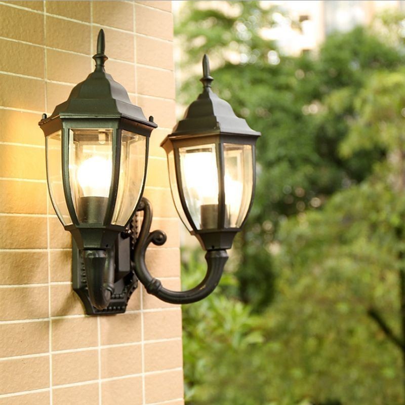 Aplique de pared europeo para exteriores, resistente al agua, con doble castillo