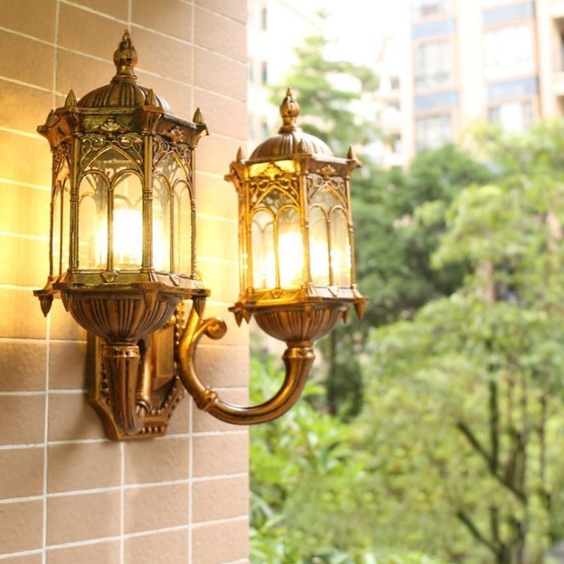 Aplique de pared europeo para exteriores, resistente al agua, con doble castillo