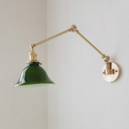 Lámpara de pared moderna con pantalla de cristal