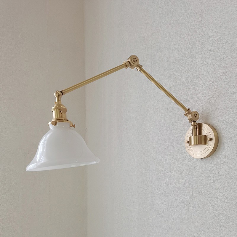 Lámpara de pared moderna con pantalla de cristal