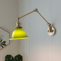 Lámpara de pared moderna con pantalla de cristal
