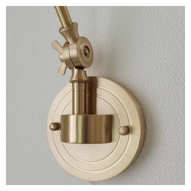 Lámpara de pared moderna con pantalla de cristal