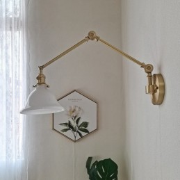Lámpara de pared moderna con pantalla de cristal