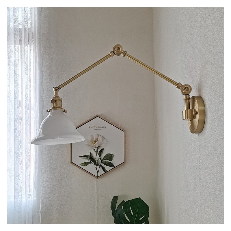 Lámpara de pared moderna con pantalla de cristal