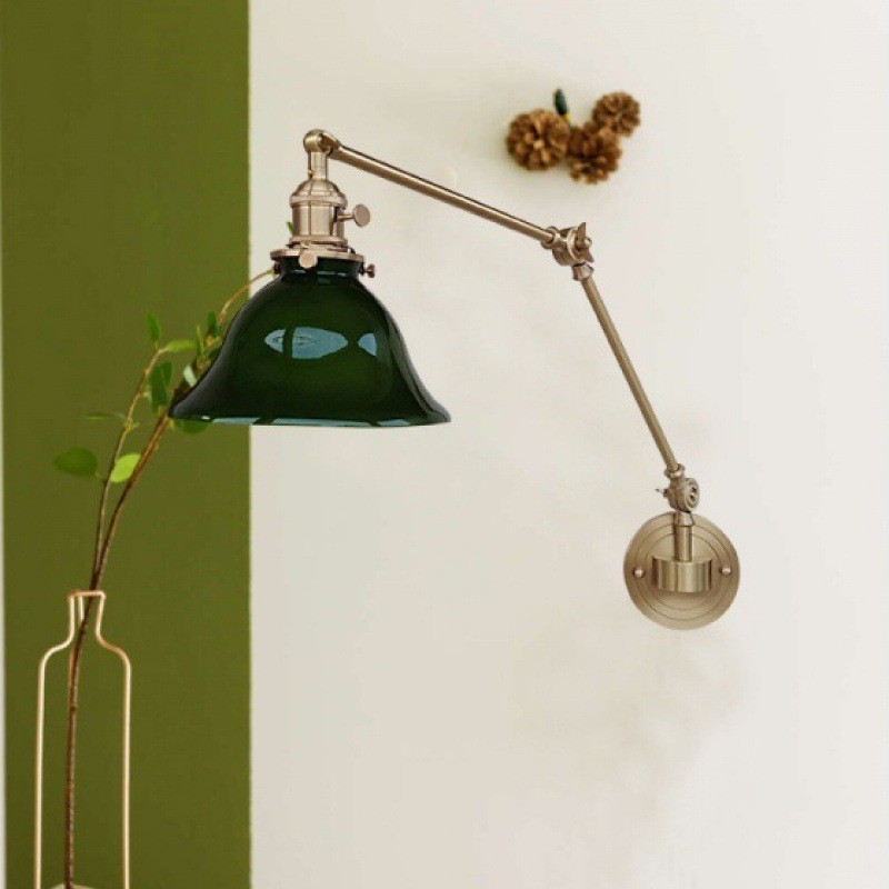 Lámpara de pared moderna con pantalla de cristal