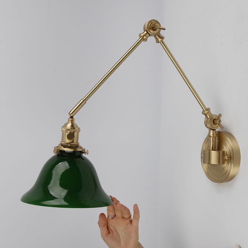 Lámpara de pared moderna con pantalla de cristal