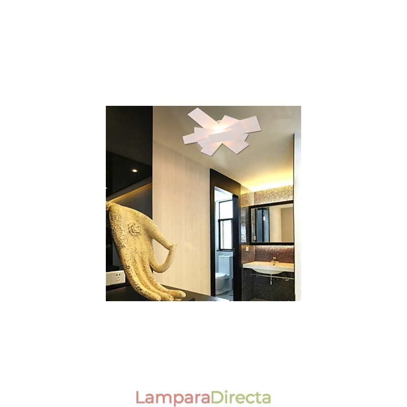 Lámpara empotrada blanca cálida, moderna, sencilla y creativa.