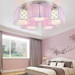Dibujo de moda, arte textil, patrones o diseños tallados en madera, sentado, piel clara, absorbe la luz del domo.