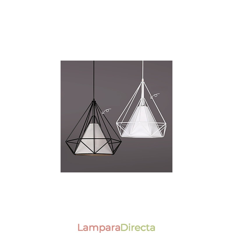 Lámparas de hierro forjado, faroles y candelabros de estilo industrial tipo loft que restauran formas antiguas.