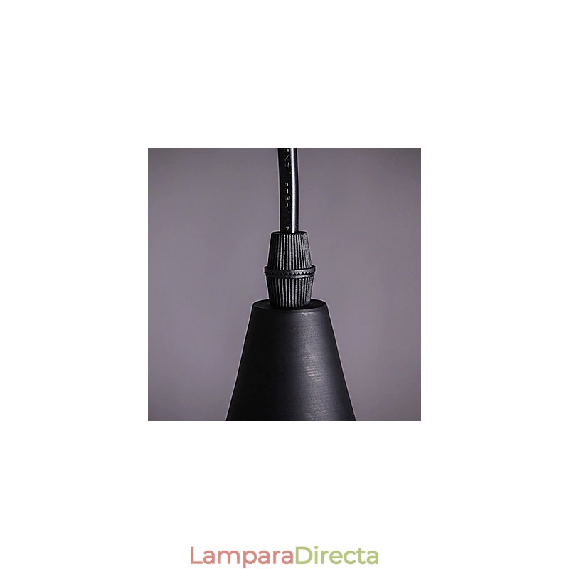 Lámpara colgante aerodinámica en negro