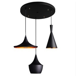 Lámpara colgante aerodinámica en negro