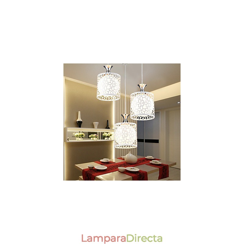 Lámpara colgante de hierro forjado con tres luces colgantes de cristal, contemporánea y minimalista.