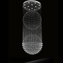 Lámpara colgante moderna de cristal de 12 luces con dosel plateado y globo de cristal transparente.