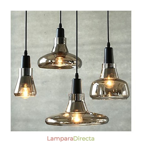 Lámpara de araña de cristal con decoración de sombras contemporánea y contraída. Lámpara de araña de cristal con decoración de sombras contemporánea y contraída.