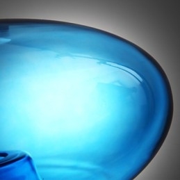 Lámpara colgante de diseño moderno de cristal azul con bombilla incluida.