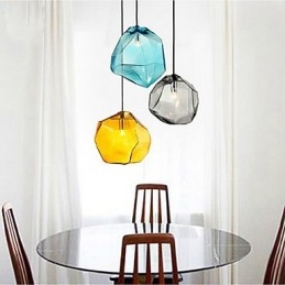 Lámpara colgante cromática de cristal de hielo con forma de diamante