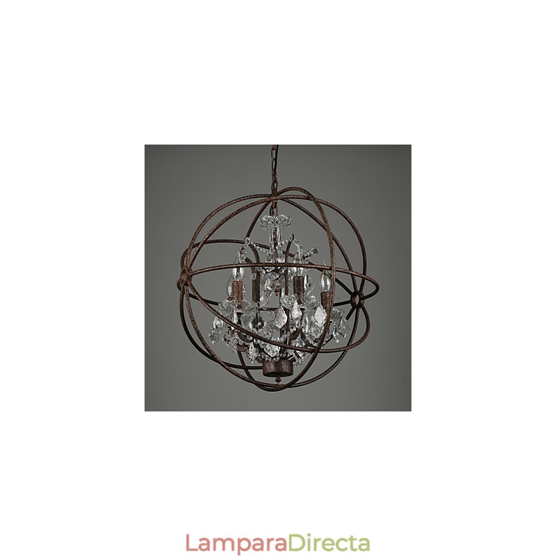 Lámpara de araña de cristal tradicional clásica de metal.