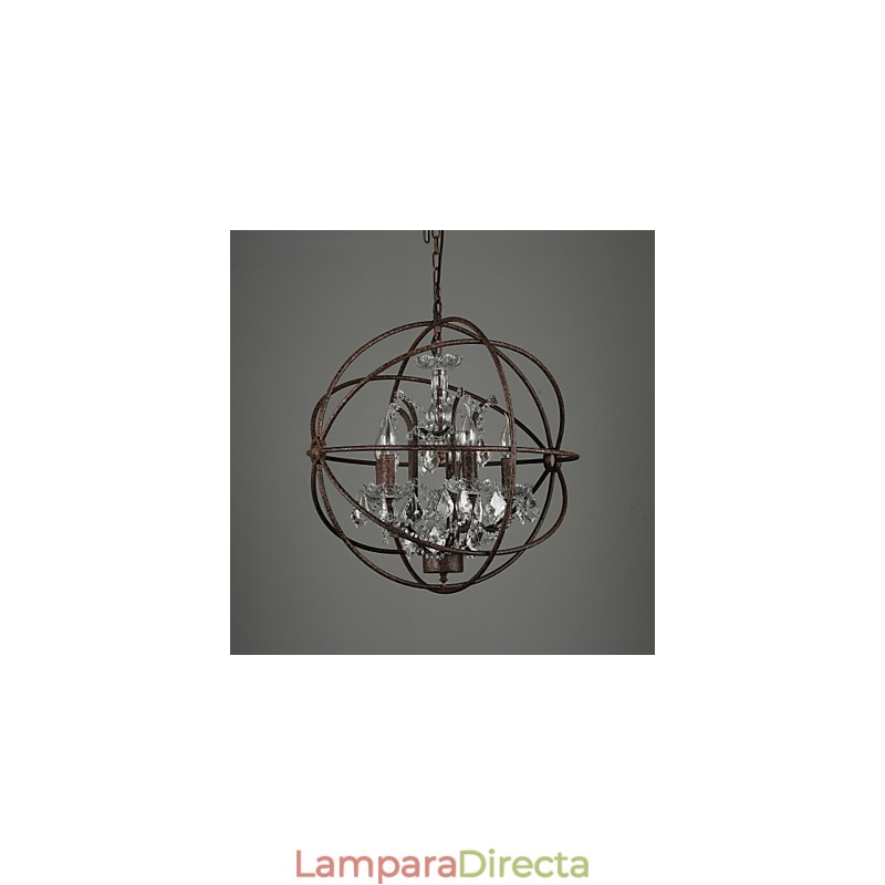 Lámpara de araña de cristal tradicional clásica de metal.