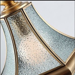 Lámpara colgante pequeña estilo country americano, de cobre y vidrio simple.