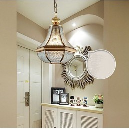 Lámpara colgante pequeña estilo country americano, de cobre y vidrio simple.