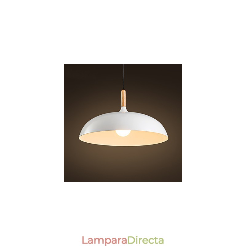 Lámpara colgante retro de madera y metal para cafetería.