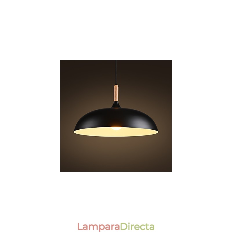 Lámpara colgante retro de madera y metal para cafetería.