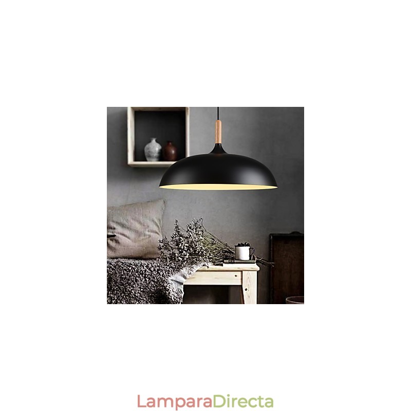 Lámpara colgante retro de madera y metal para cafetería.