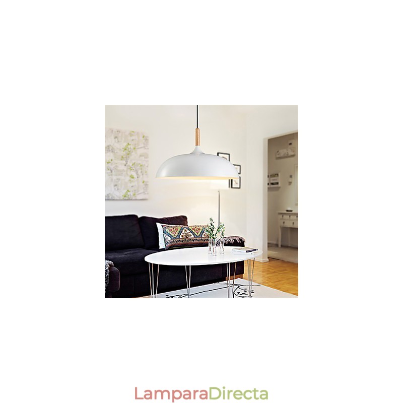 Lámpara colgante retro de madera y metal para cafetería.